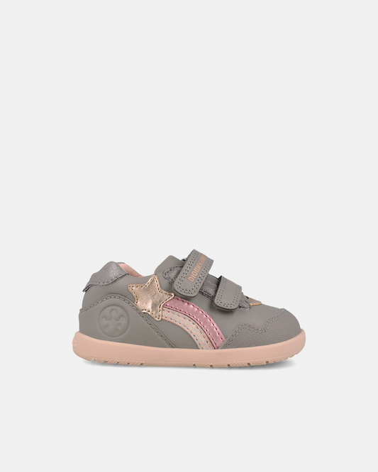 Pantofi Sport Primii Pași Biomecanics Wider – Gri / Dungi Roz Metalizat – 261164-A154